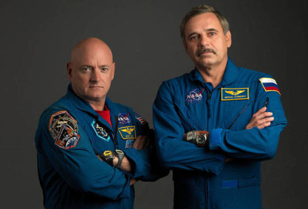 Scott Kelly (NASA) e Mikhail Kornienko (Roscosmos) (Credit: NASA)